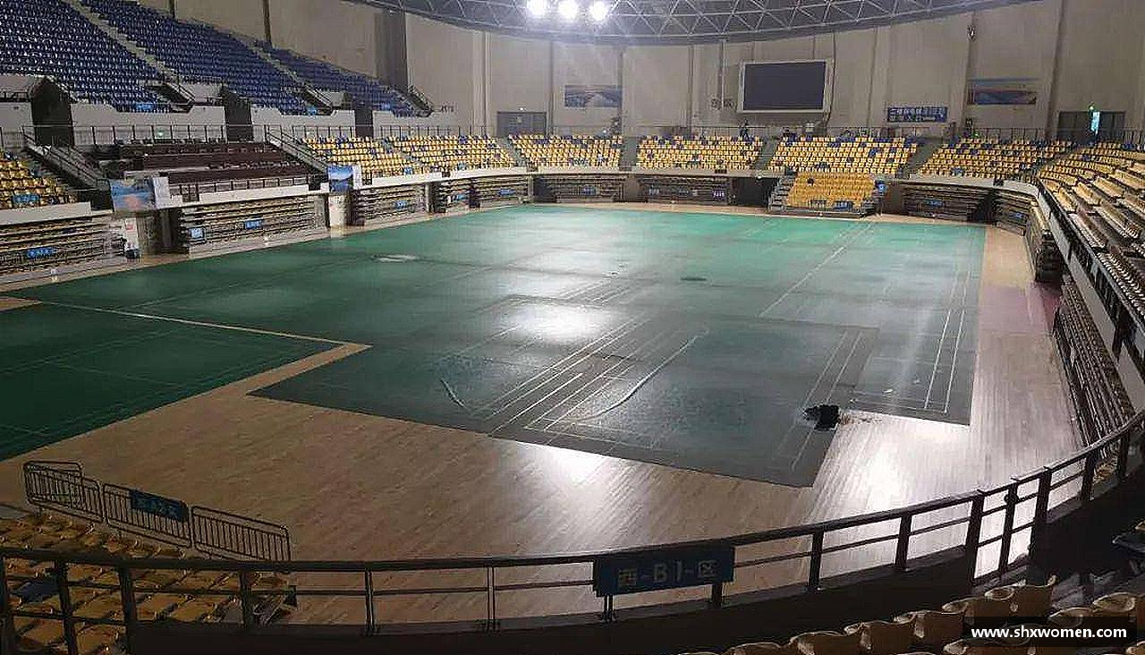 力量源自团结，奋斗点亮梦想！